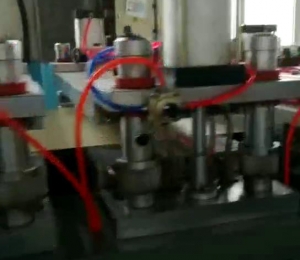 山東客戶，UPVC硬板模具開機視頻